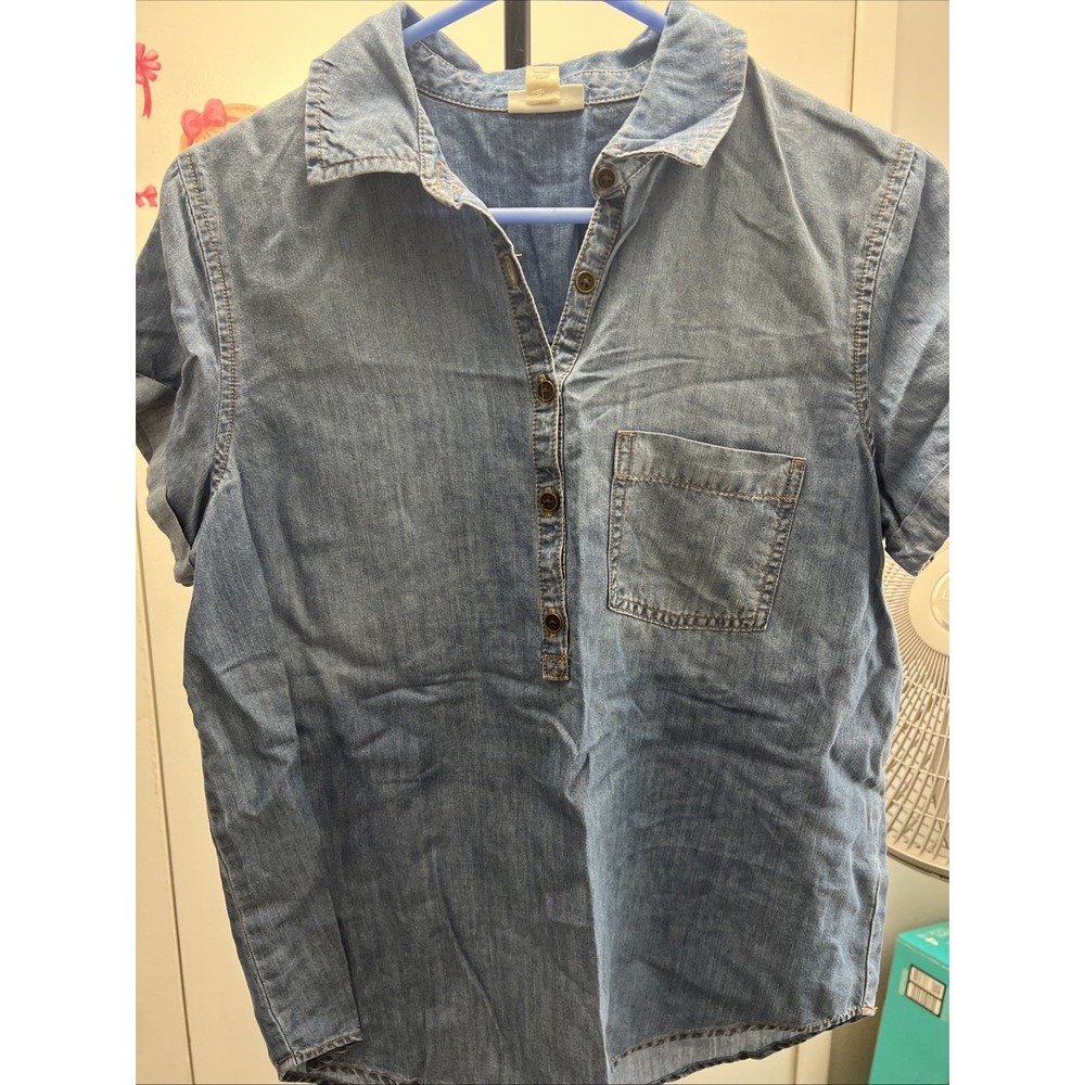 Ana faded light blue cotton denim button-down shirt sizeXS